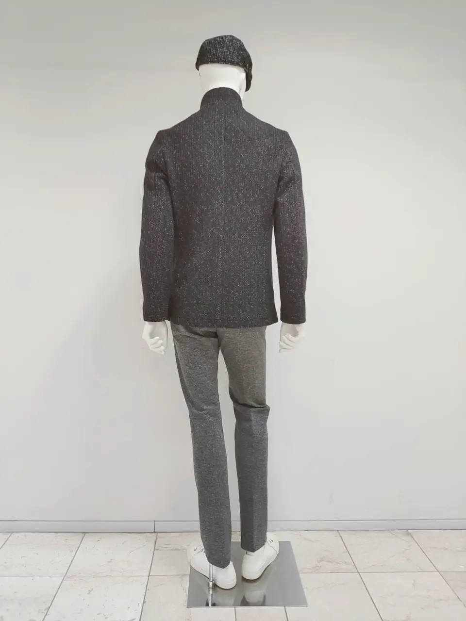 JOSEPH ABBOUD 袋地 コーディネート画像