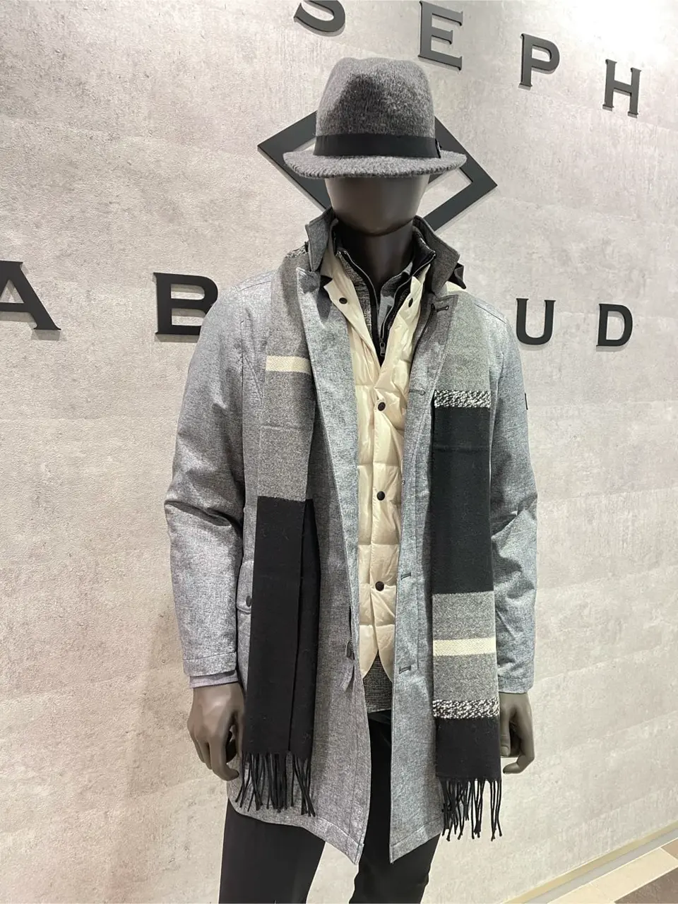 JOSEPH ABBOUD 東　 コーディネート画像