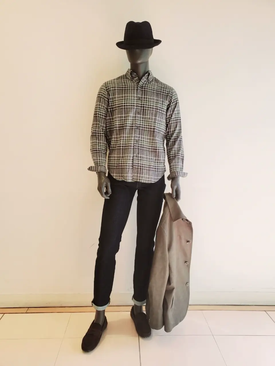 JOSEPH ABBOUD 亀井 コーディネート画像