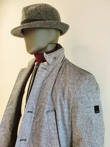 JOSEPH ABBOUD 亀井 コーディネート画像