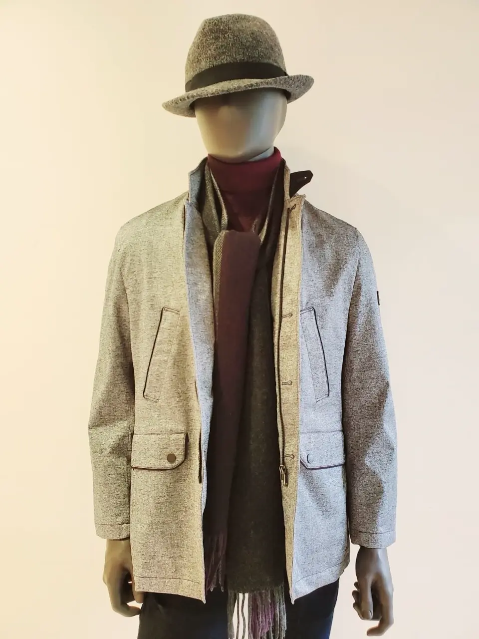 JOSEPH ABBOUD 亀井 コーディネート画像