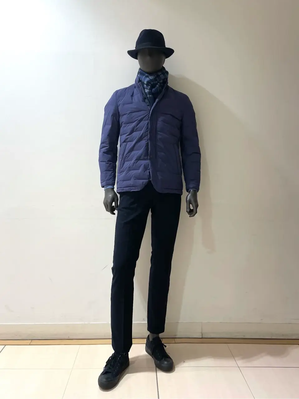 JOSEPH ABBOUD 金本 コーディネート画像