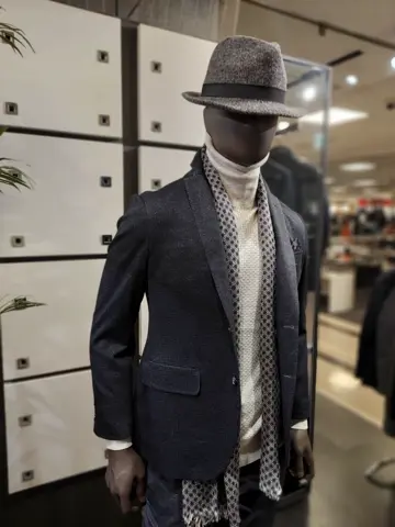 JOSEPH ABBOUD 宮下 コーディネート画像