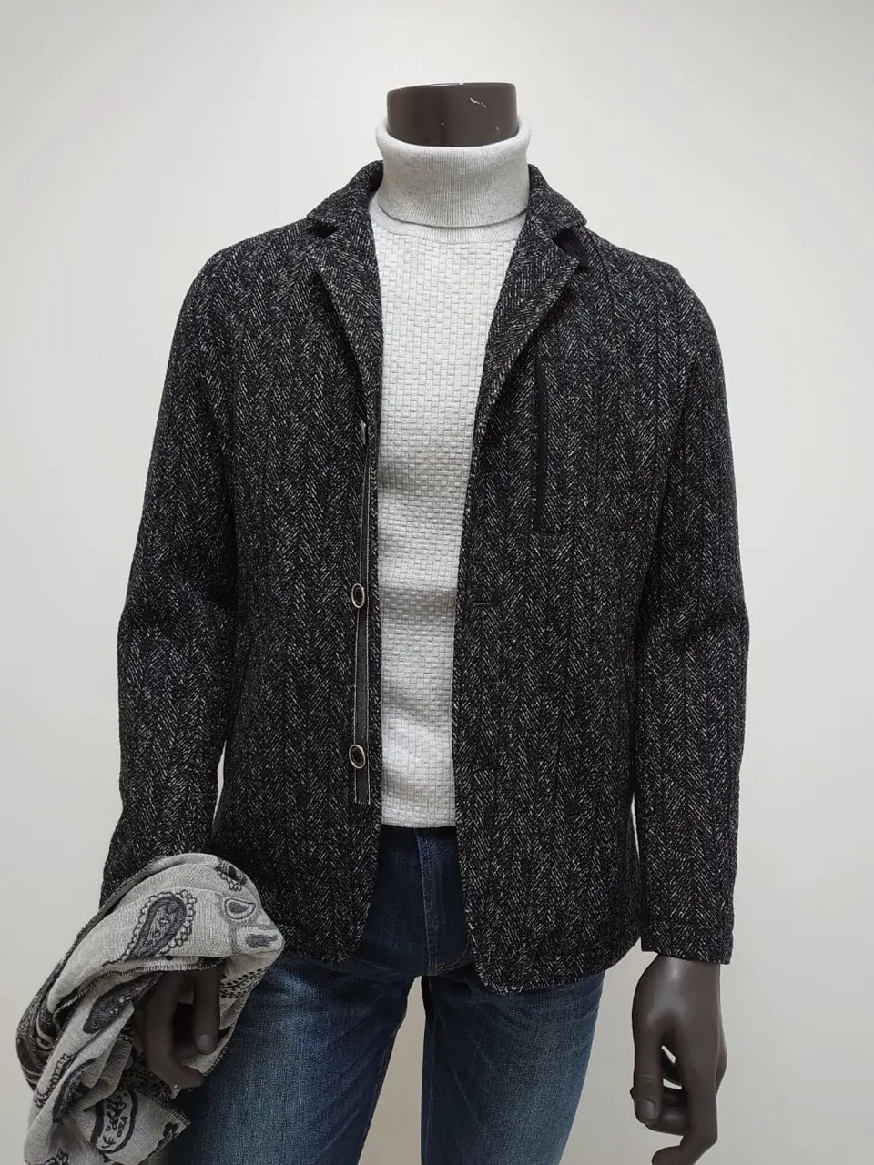 JOSEPH ABBOUD 石川 コーディネート画像