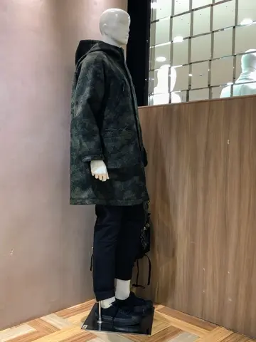 JOSEPH ABBOUD 小城 コーディネート画像