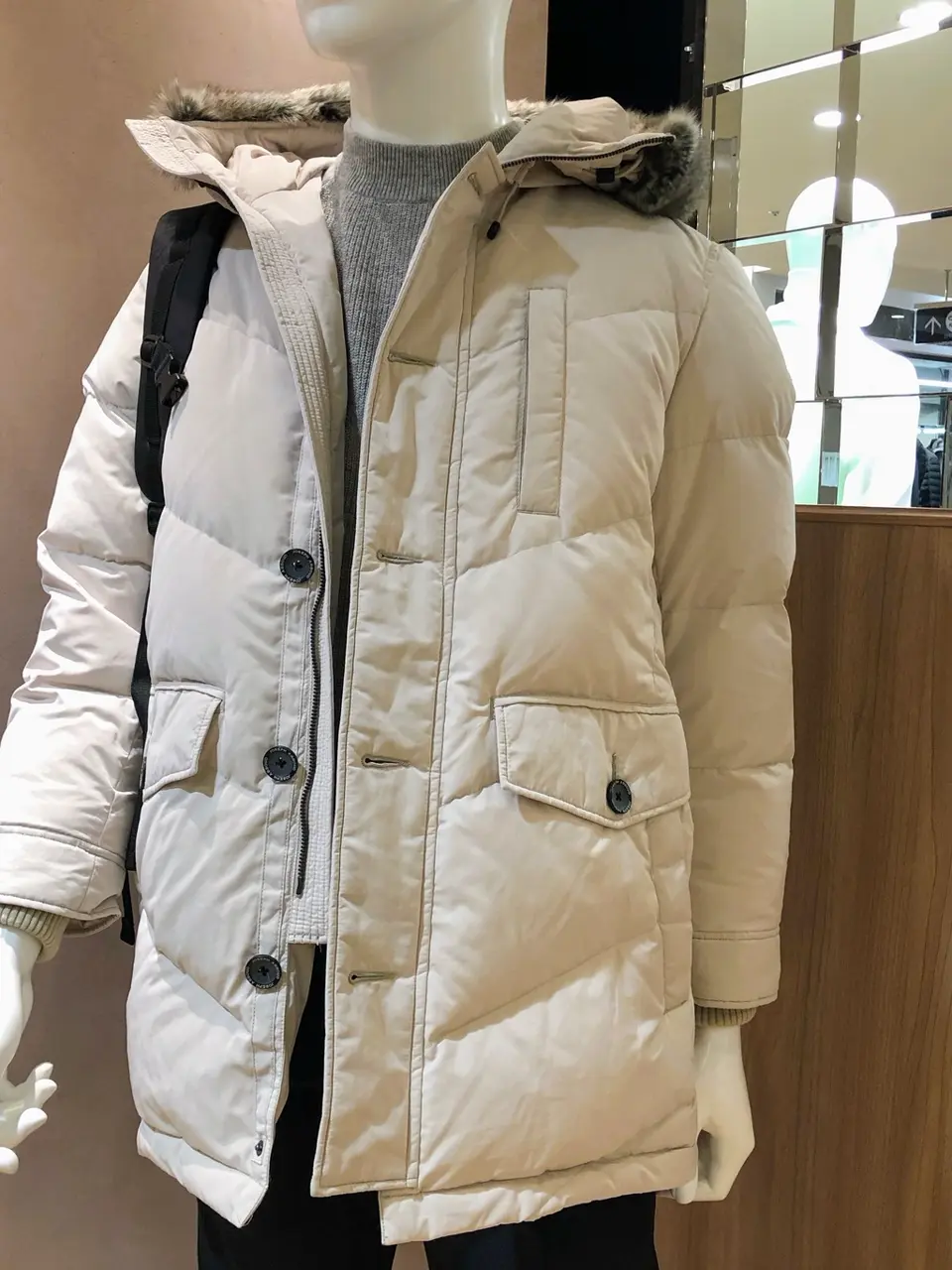 JOSEPH ABBOUD 小城 コーディネート画像