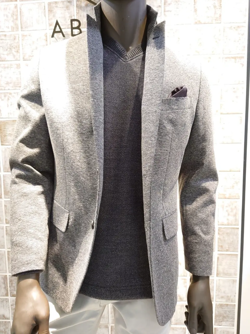 JOSEPH ABBOUD 大橋 コーディネート画像