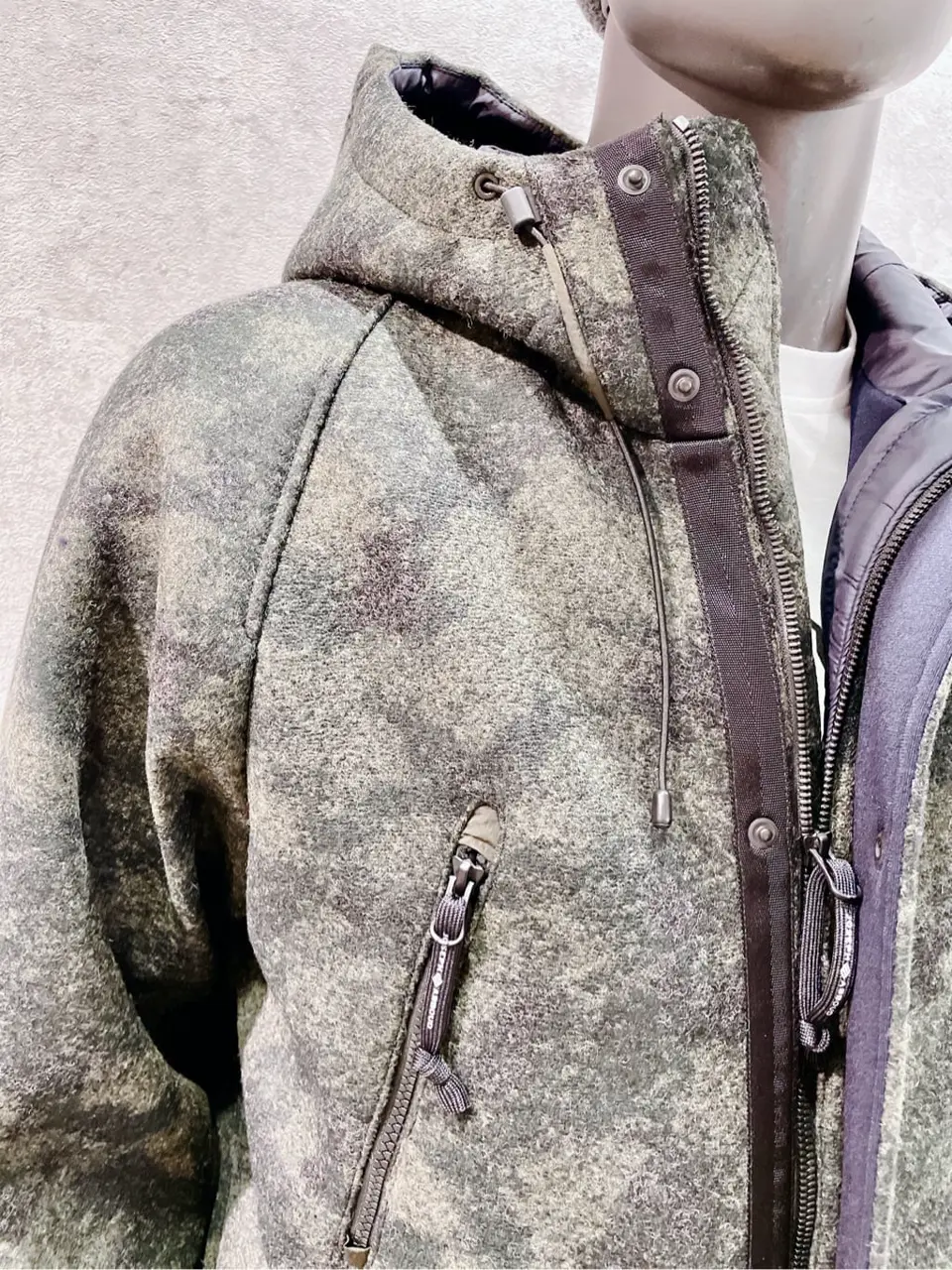 JOSEPH ABBOUD 二澤 コーディネート画像