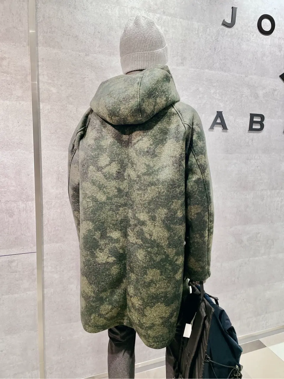 JOSEPH ABBOUD 二澤 コーディネート画像