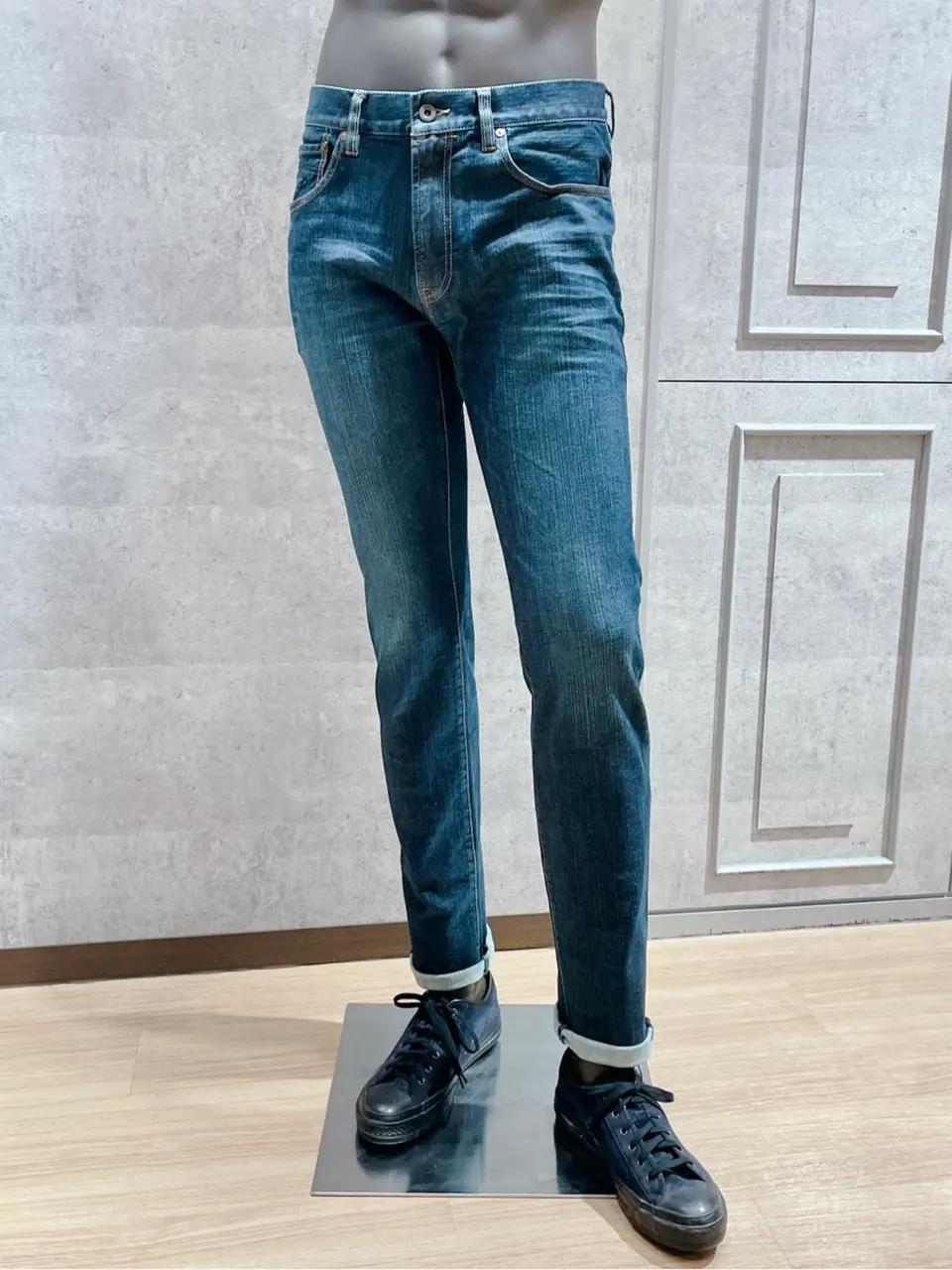 JOSEPH ABBOUD 二澤 コーディネート画像