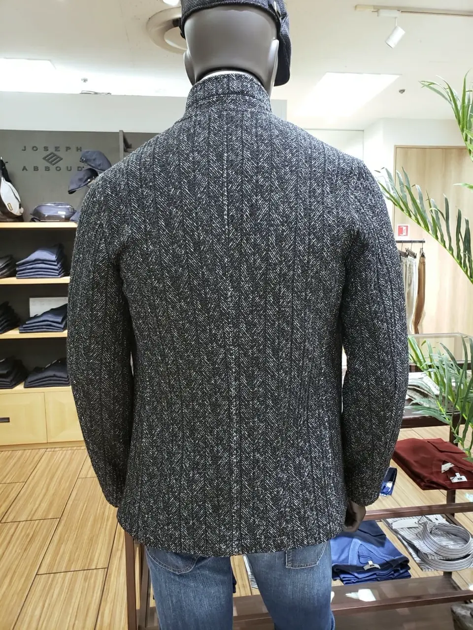 JOSEPH ABBOUD 中西 コーディネート画像