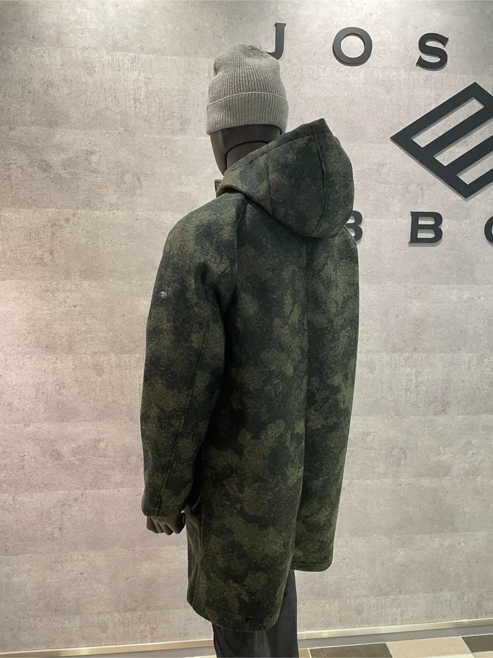 JOSEPH ABBOUD 東　 コーディネート画像