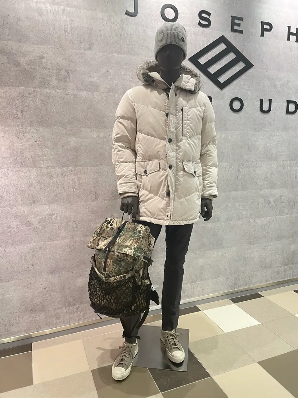  東　 コーディネート画像