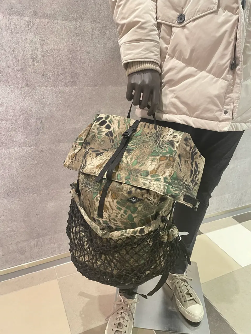 JOSEPH ABBOUD 東　 コーディネート画像