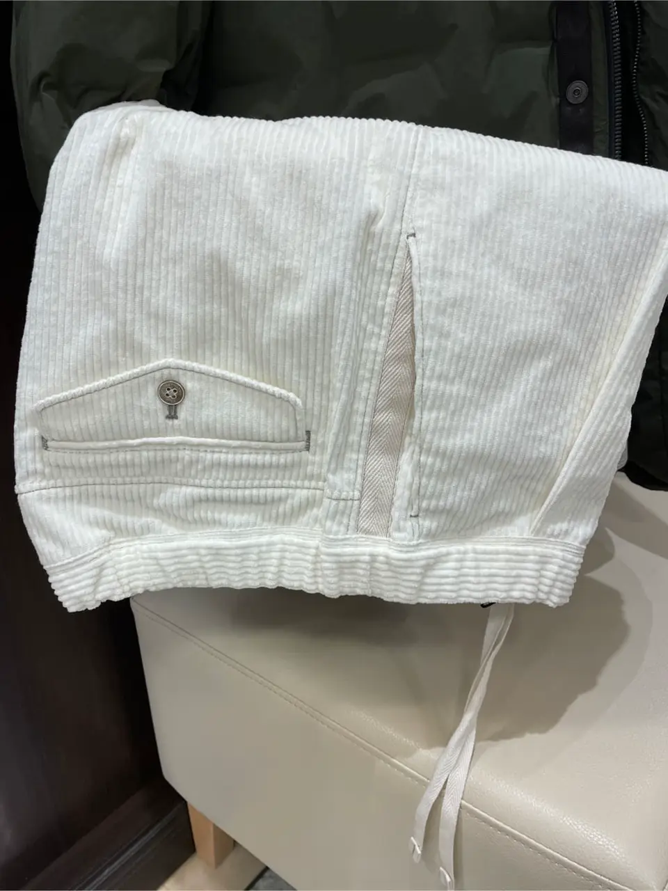 JOSEPH ABBOUD 松山 コーディネート画像