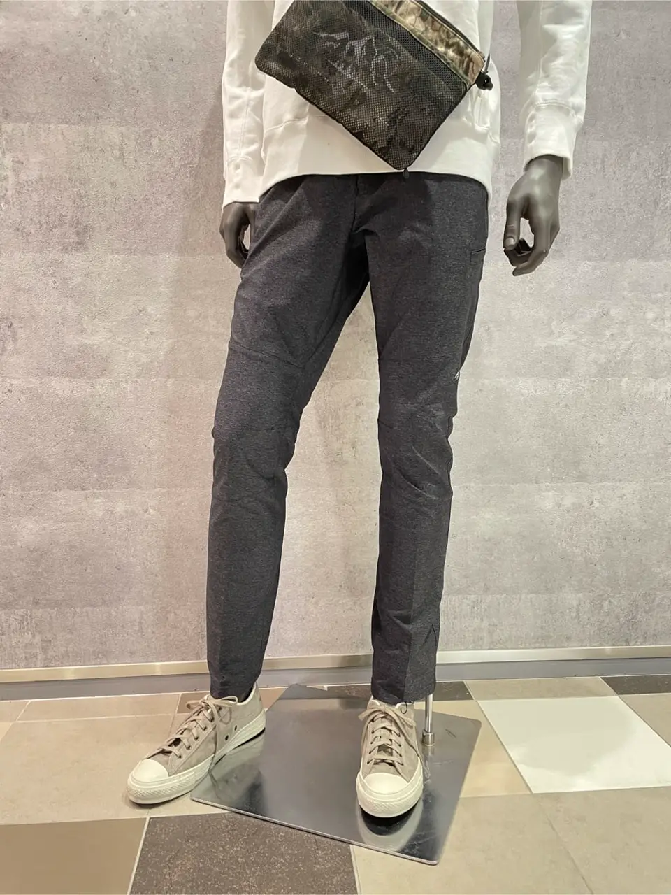 JOSEPH ABBOUD 東　 コーディネート画像