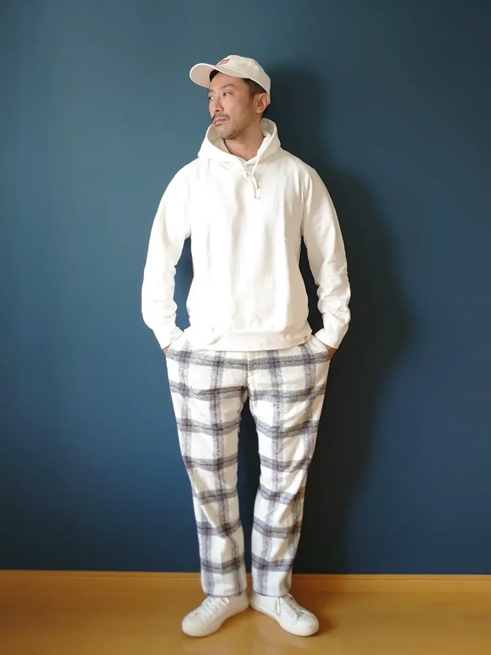 JOSEPH ABBOUD 安東 コーディネート画像