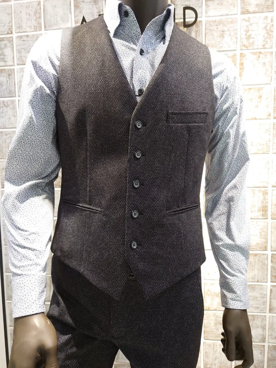 JOSEPH ABBOUD 大橋 コーディネート画像