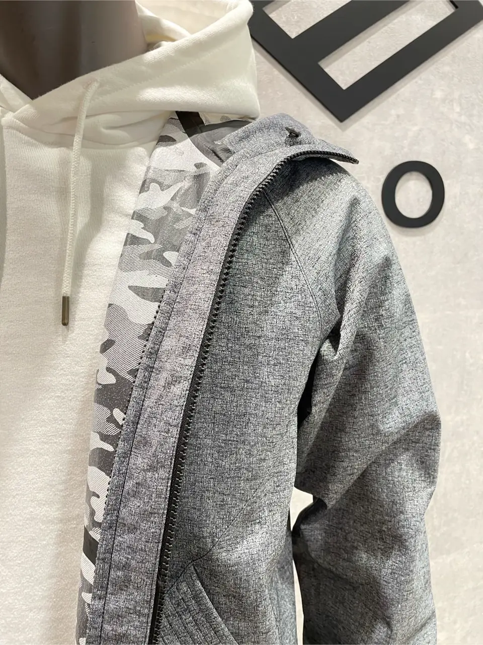 JOSEPH ABBOUD 東　 コーディネート画像