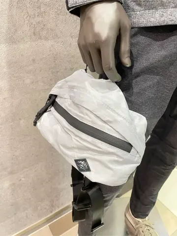 JOSEPH ABBOUD 東　 コーディネート画像