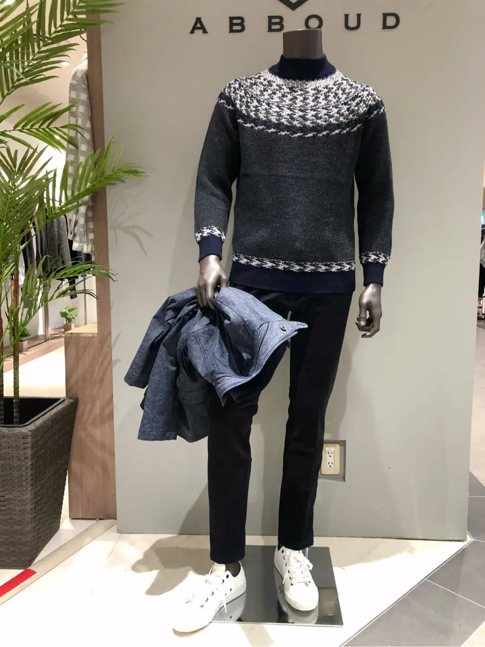 JOSEPH ABBOUD 川田 コーディネート画像