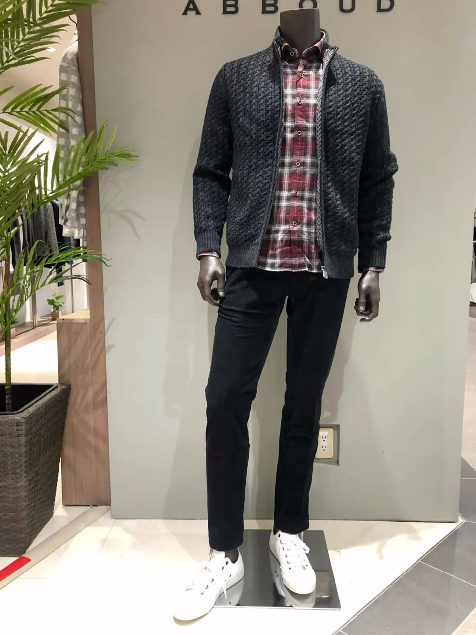 JOSEPH ABBOUD 川田 コーディネート画像