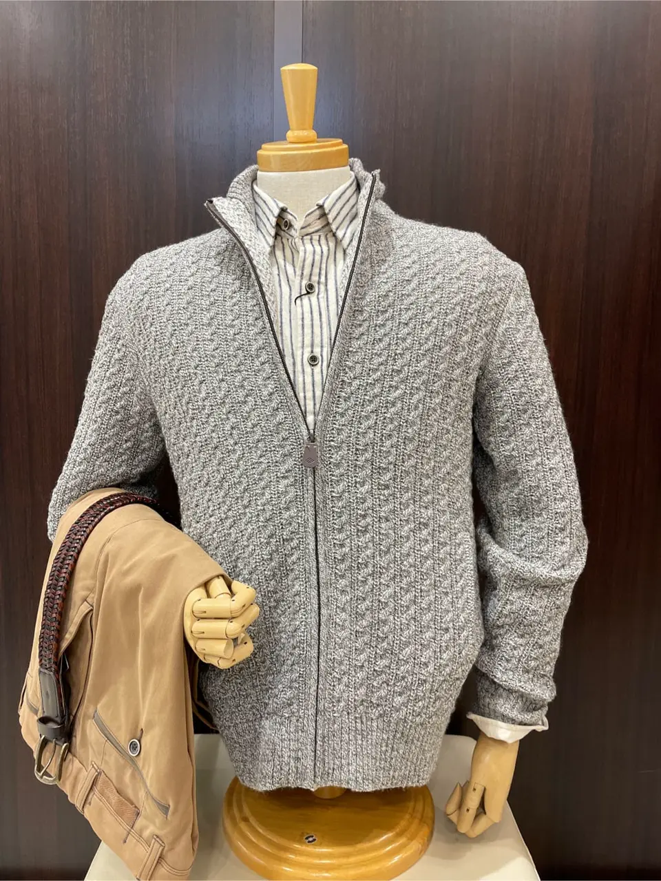 JOSEPH ABBOUD 松山 コーディネート画像