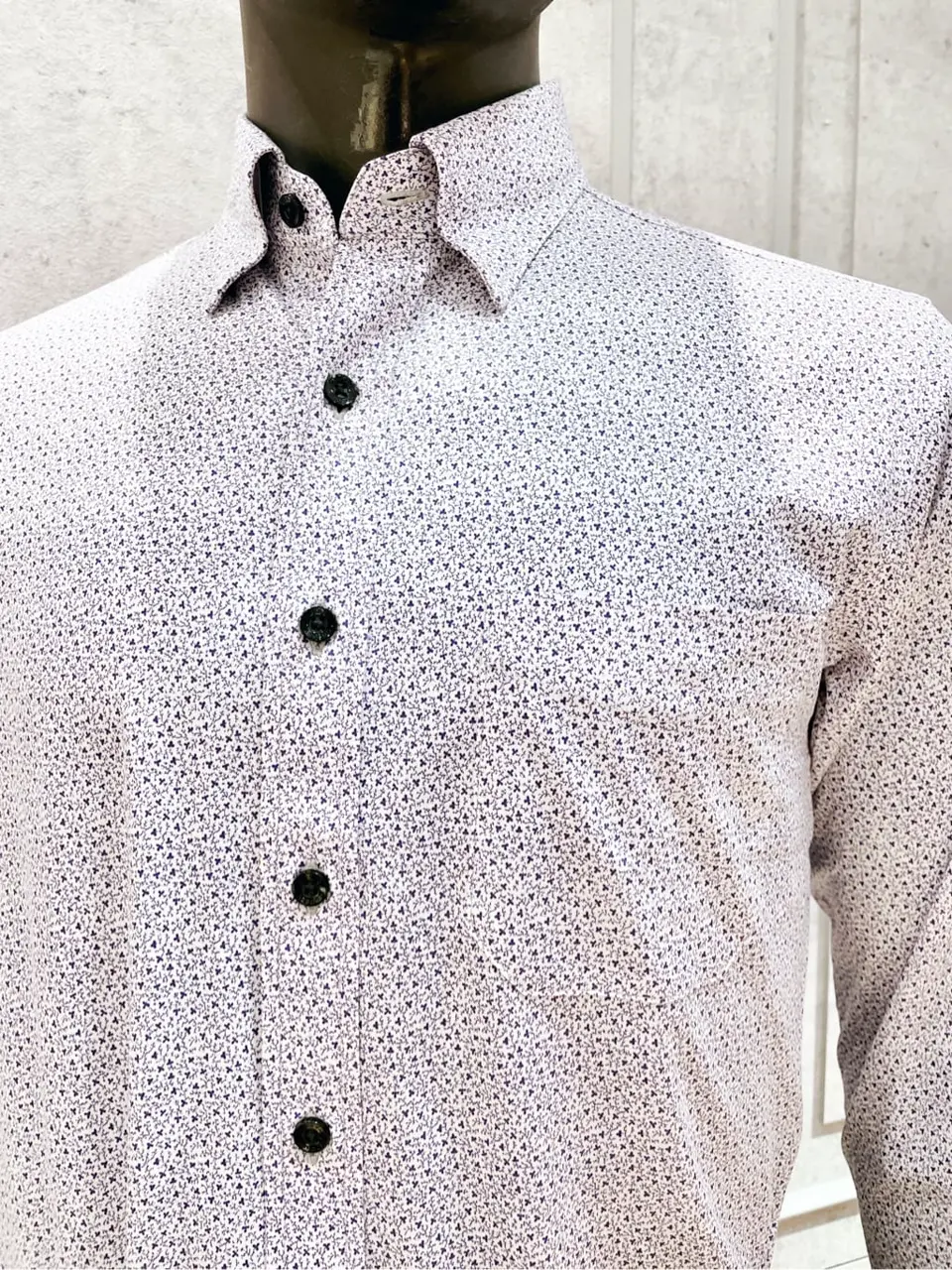 JOSEPH ABBOUD 二澤 コーディネート画像