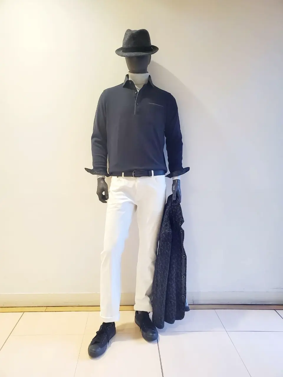 JOSEPH ABBOUD 亀井 コーディネート画像