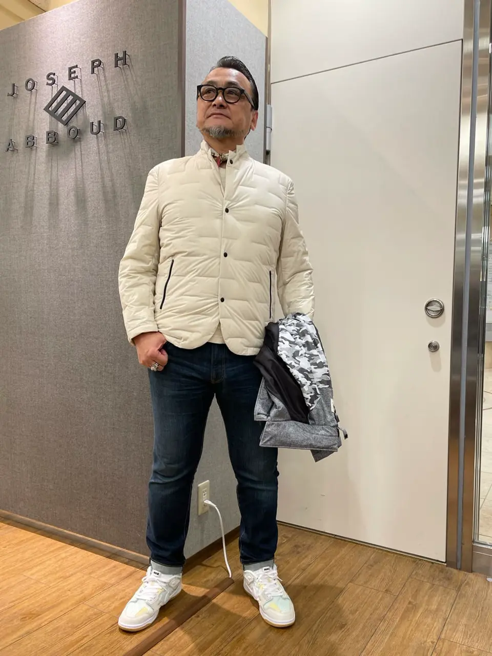 JOSEPH ABBOUD 辰見 コーディネート画像