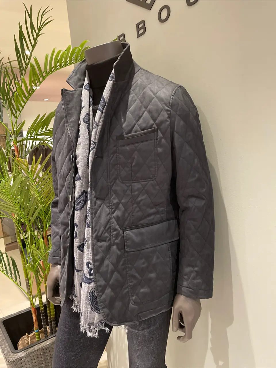 JOSEPH ABBOUD 伊津野 コーディネート画像