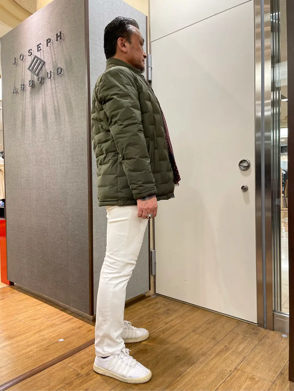 JOSEPH ABBOUD 辰見 コーディネート画像