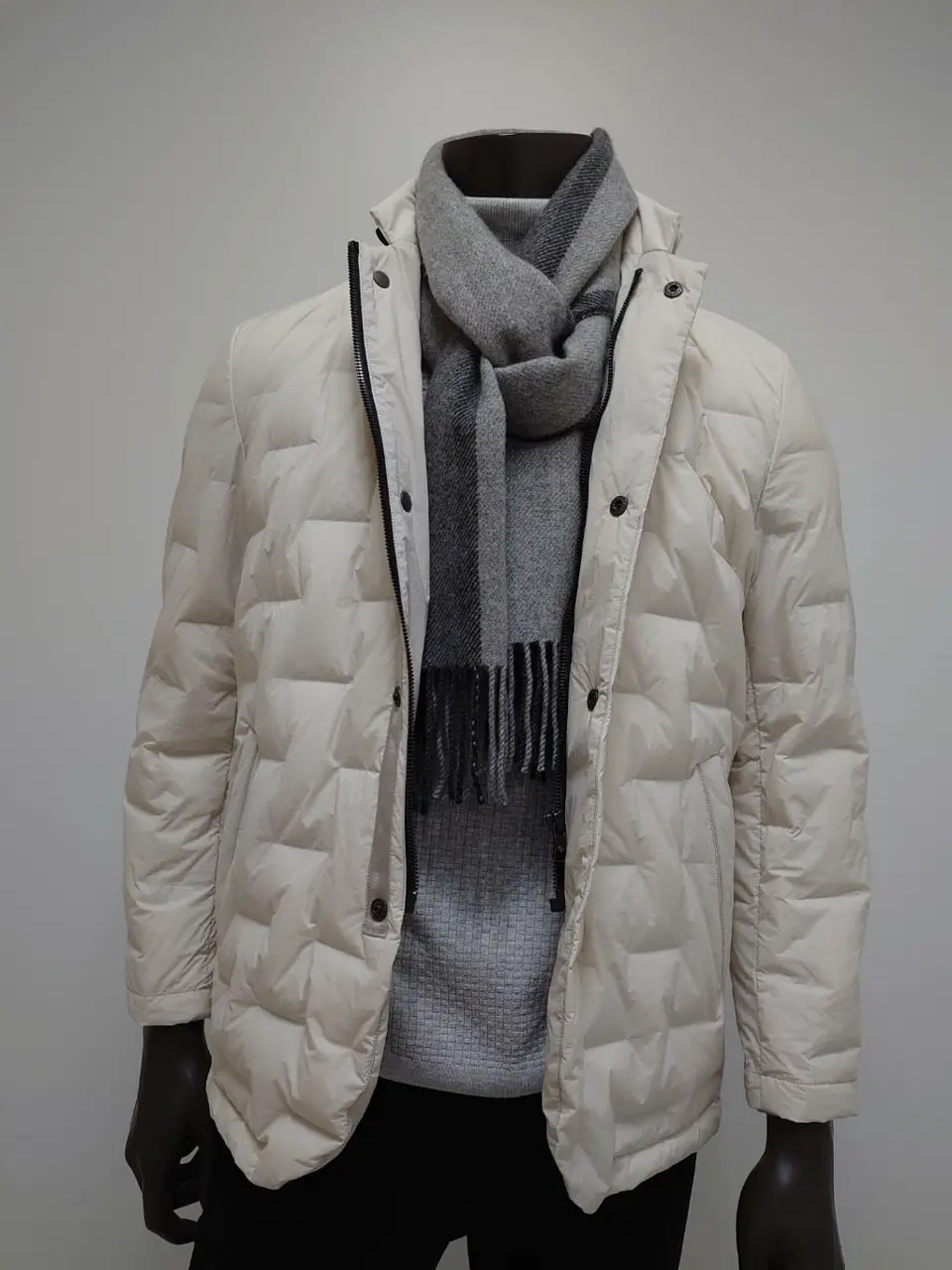 JOSEPH ABBOUD 石川 コーディネート画像