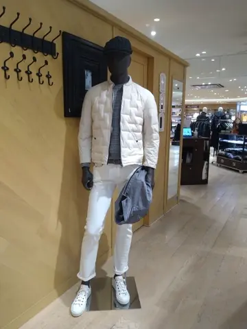 JOSEPH ABBOUD 重留 コーディネート画像