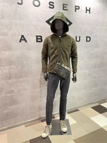 JOSEPH ABBOUD 東　 コーディネート画像