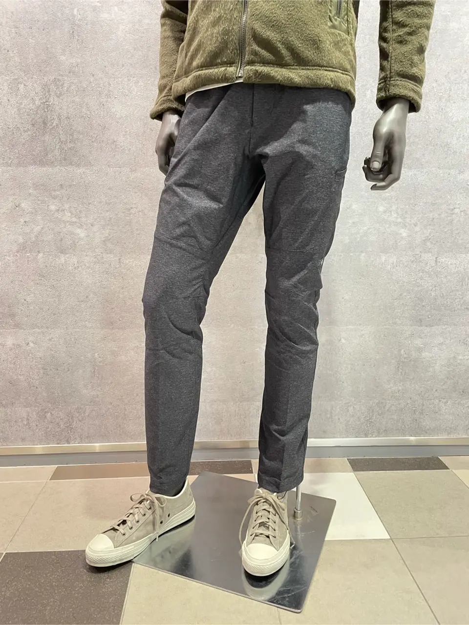 JOSEPH ABBOUD 東　 コーディネート画像