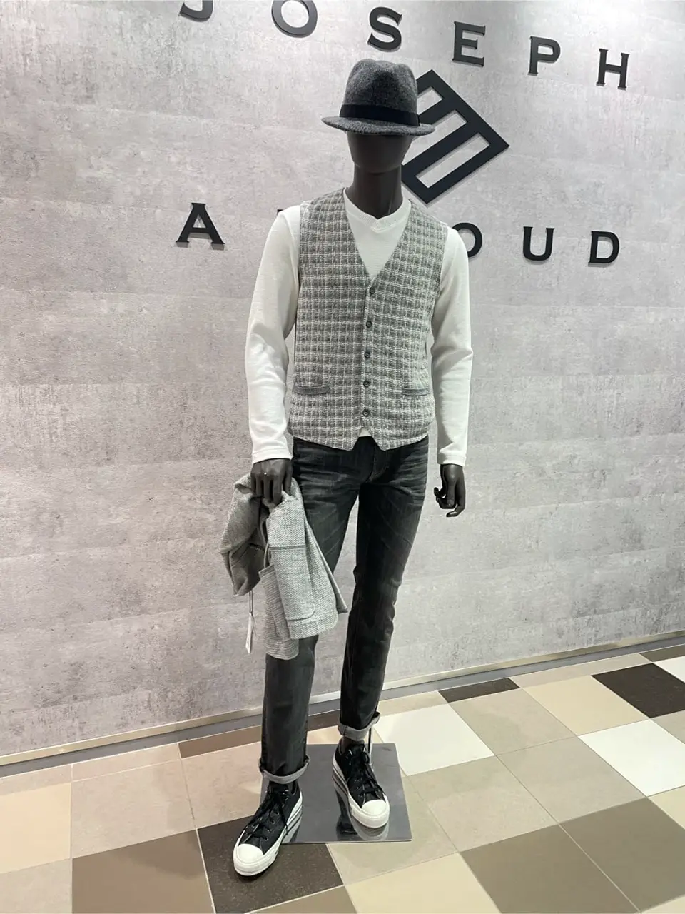  東　 コーディネート画像