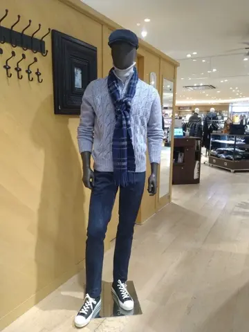 JOSEPH ABBOUD 重留 コーディネート画像