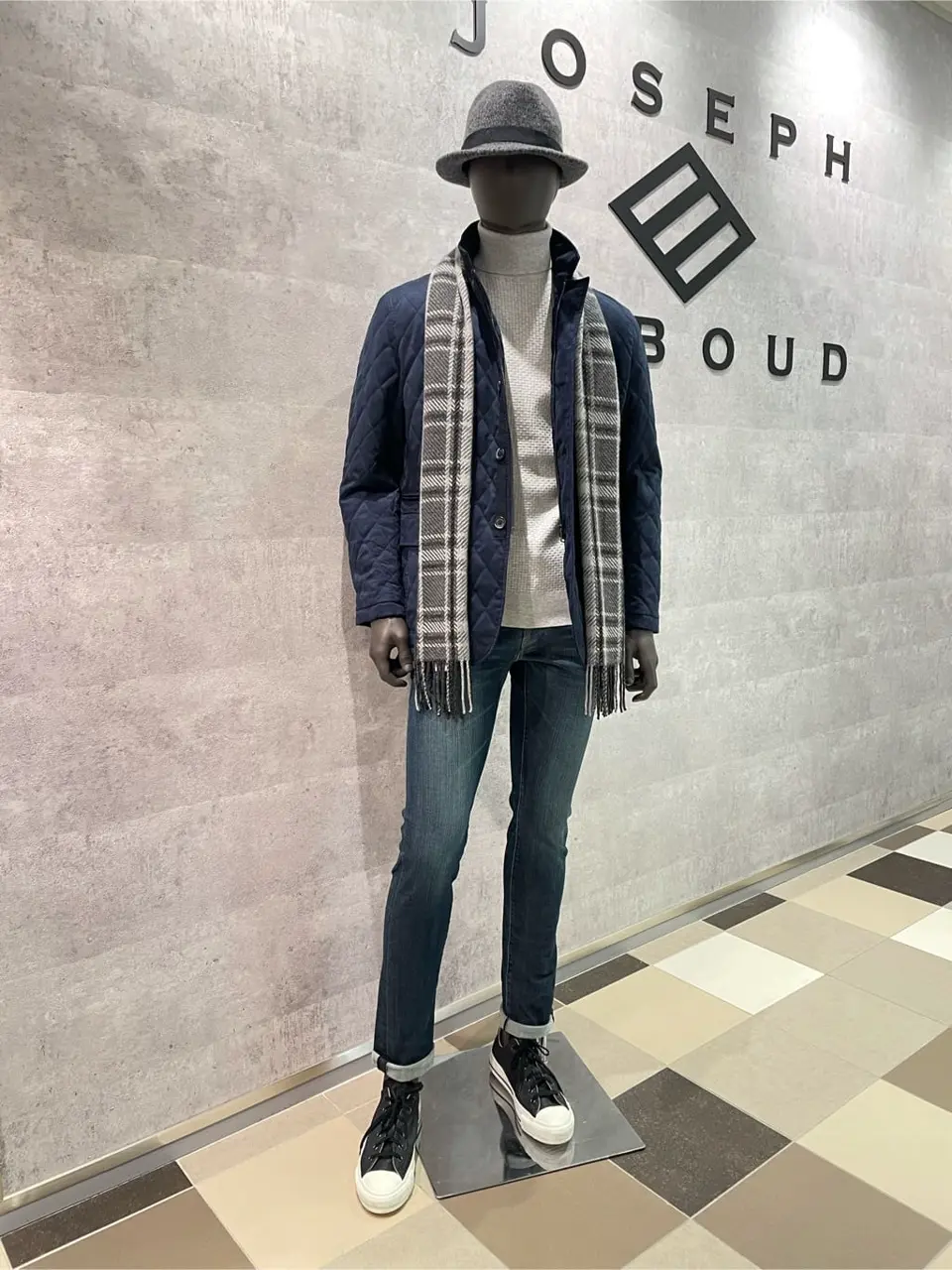  東　 コーディネート画像