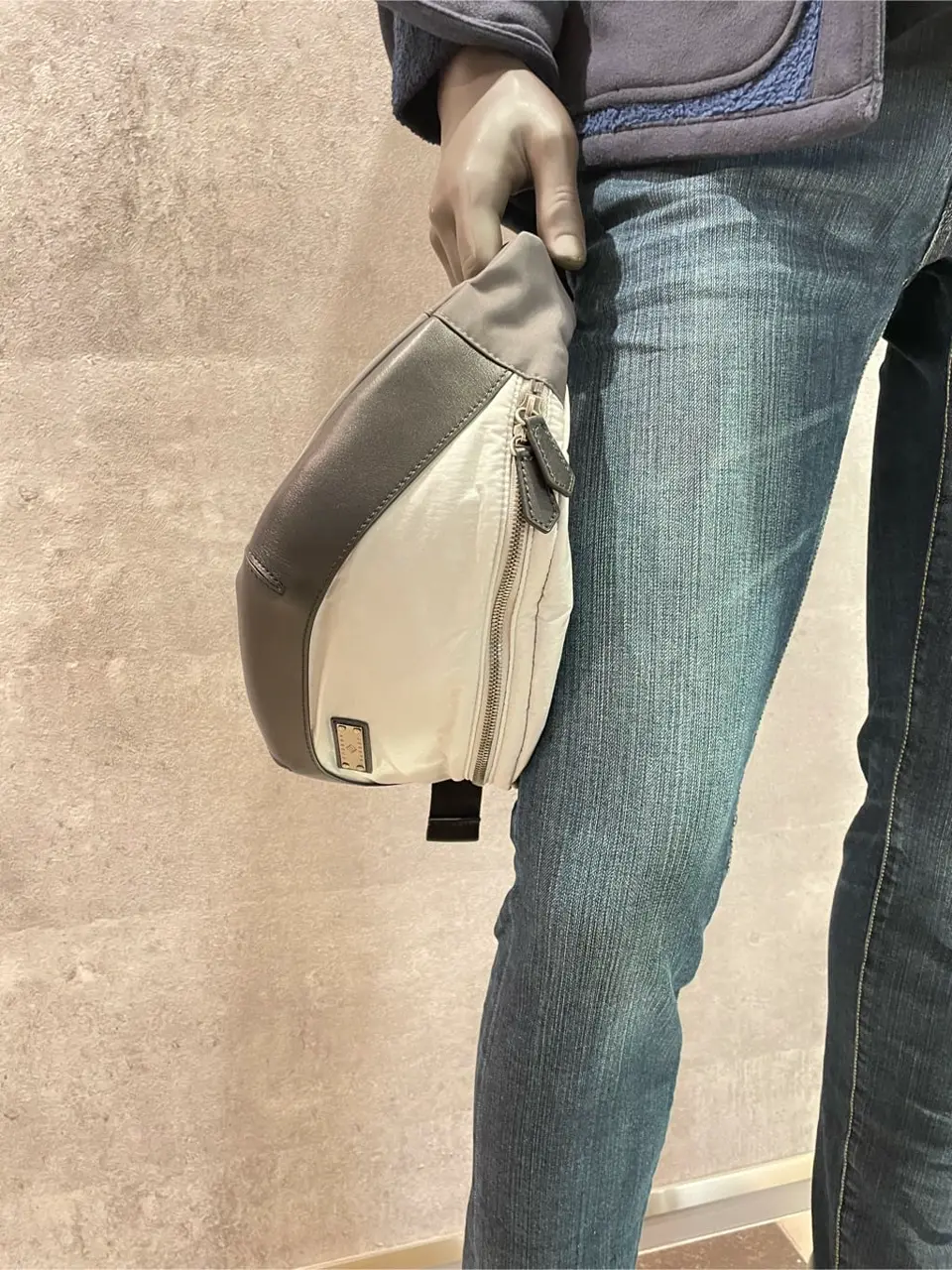 JOSEPH ABBOUD 東　 コーディネート画像