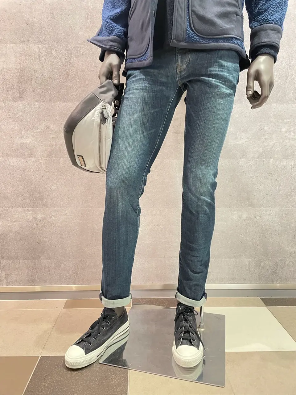 JOSEPH ABBOUD 東　 コーディネート画像