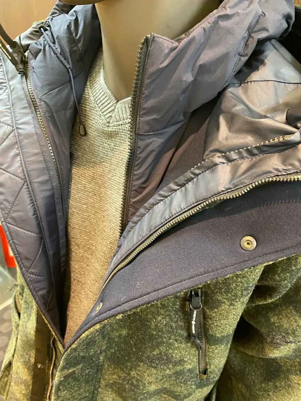 JOSEPH ABBOUD スタッフ コーディネート画像