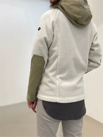 JOSEPH ABBOUD たかい　かおり コーディネート画像