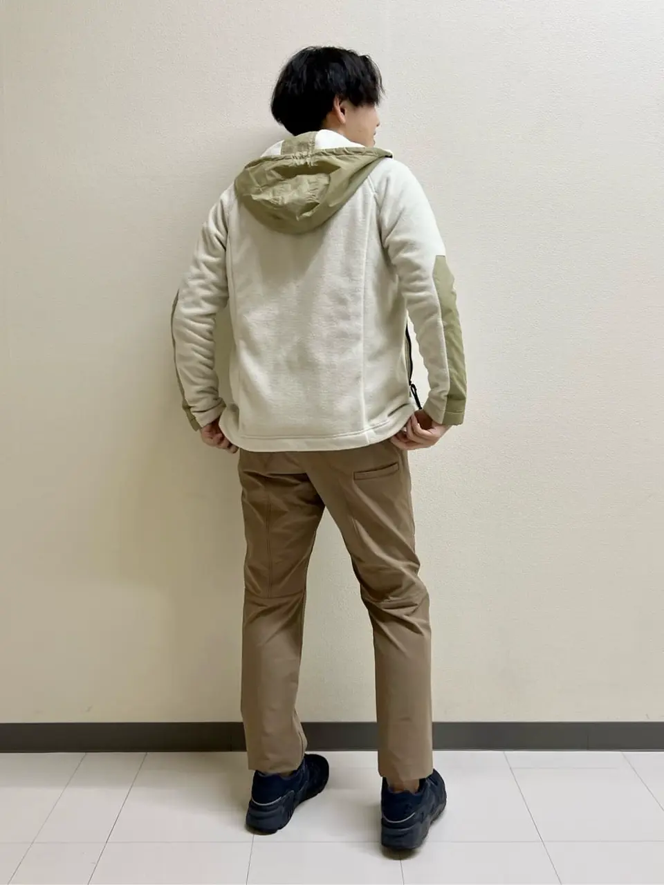 JOSEPH ABBOUD 板屋 コーディネート画像