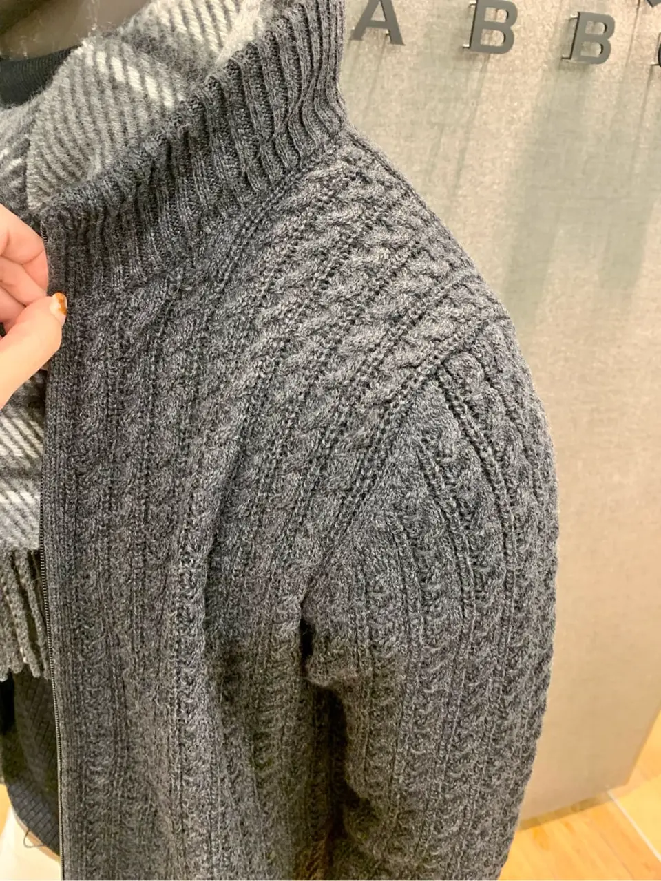 JOSEPH ABBOUD 草野 コーディネート画像