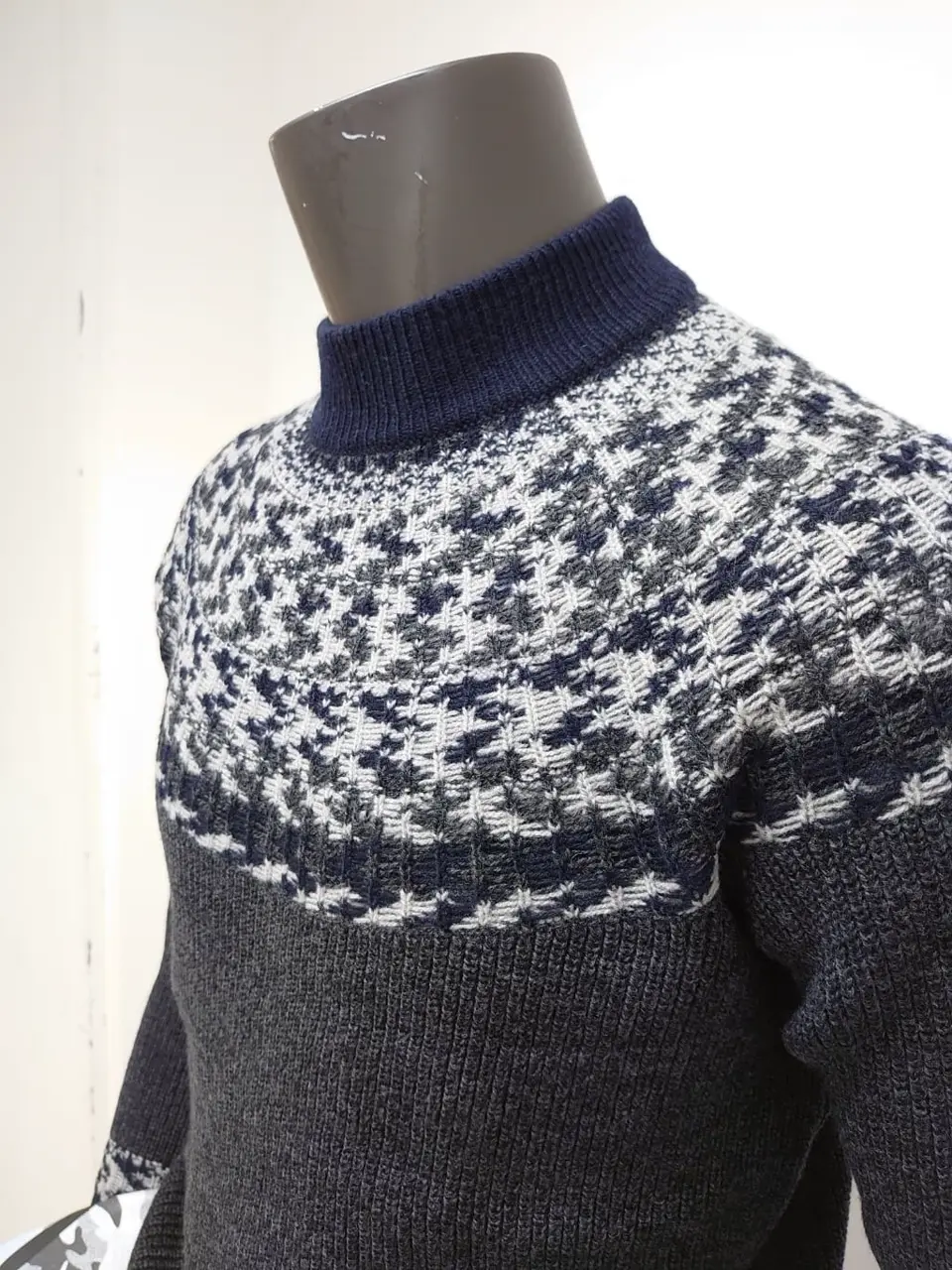 JOSEPH ABBOUD 石川 コーディネート画像