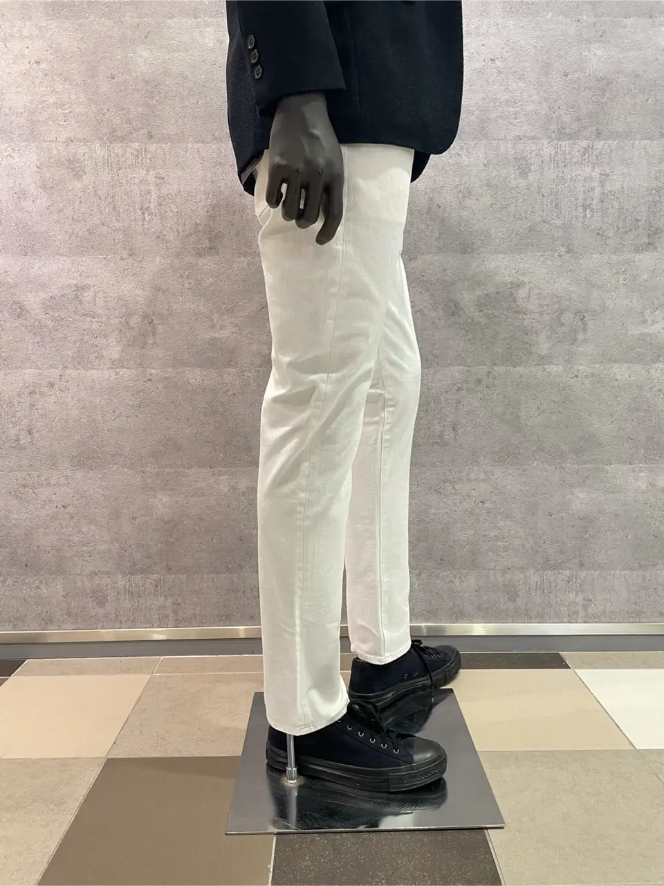 JOSEPH ABBOUD 東　 コーディネート画像