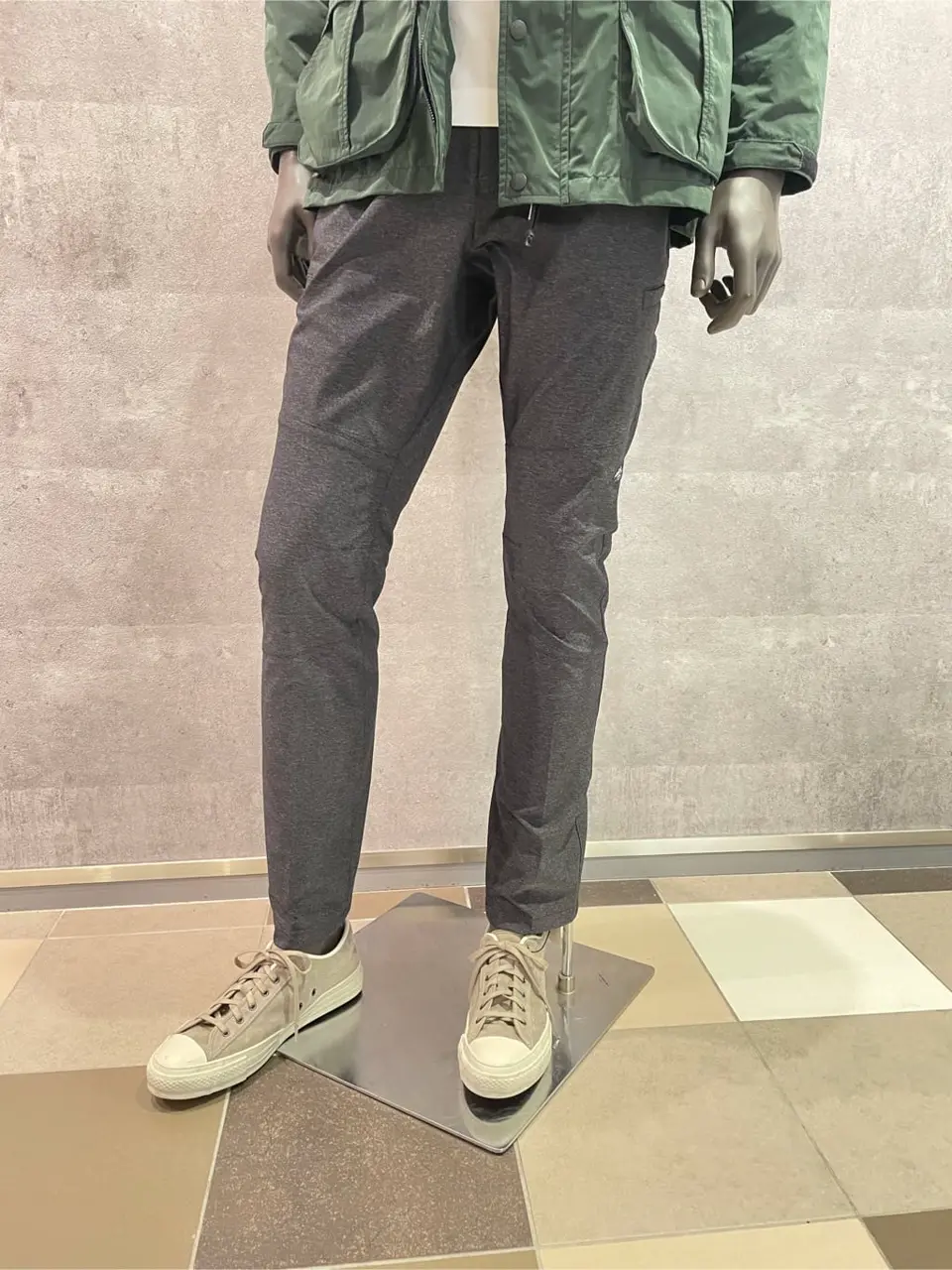 JOSEPH ABBOUD 東　 コーディネート画像