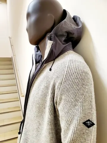 JOSEPH ABBOUD 亀井 コーディネート画像