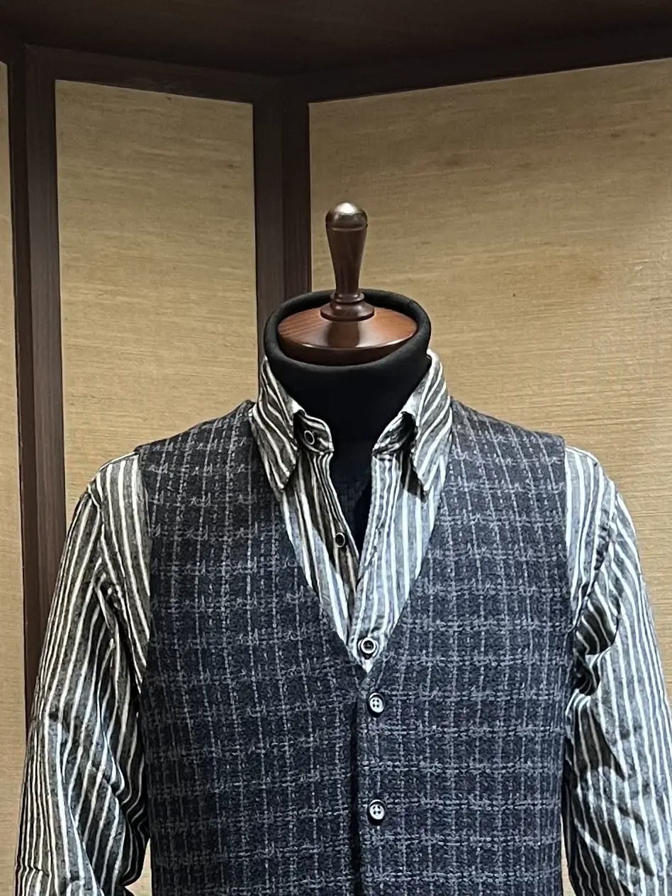 JOSEPH ABBOUD 秦 コーディネート画像